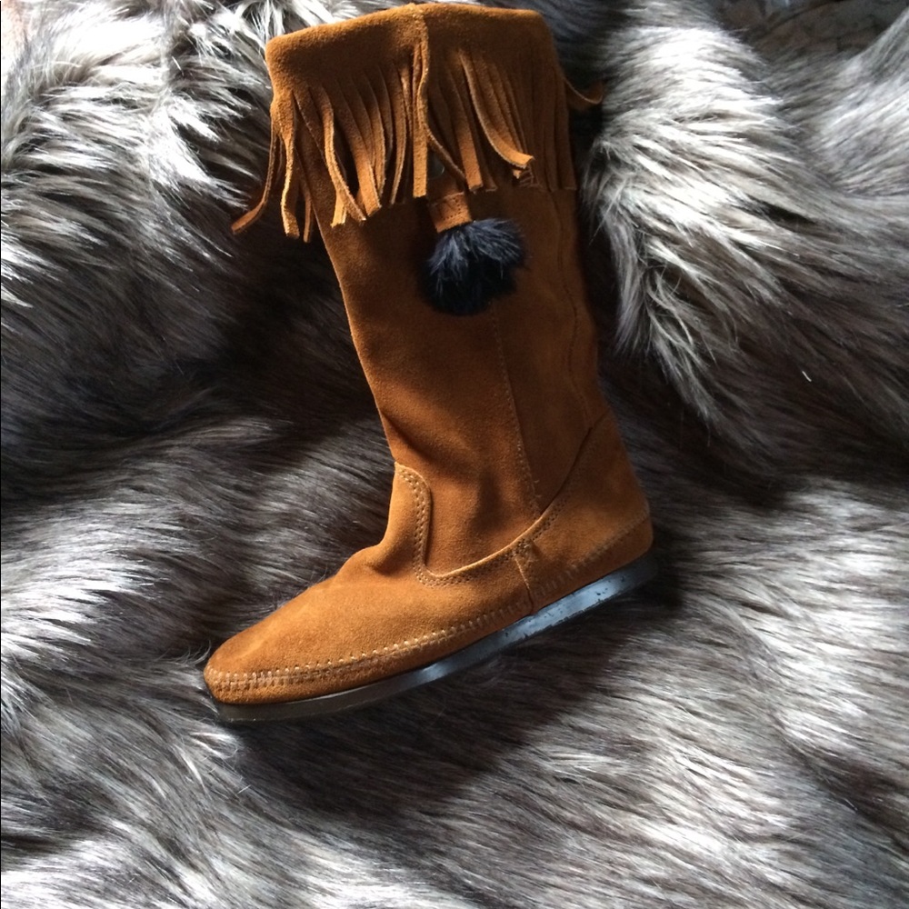 (Minnetonka) Tan Buckskin Boots